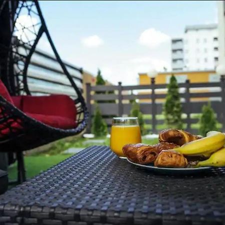 Cozy Special Pallady Apartament With Garden & Courtyard Bucarest Esterno foto