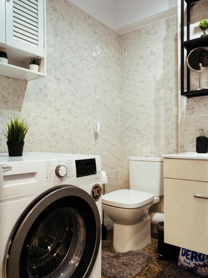 Cozy Special Pallady Apartament With Garden & Courtyard Bucarest Esterno foto