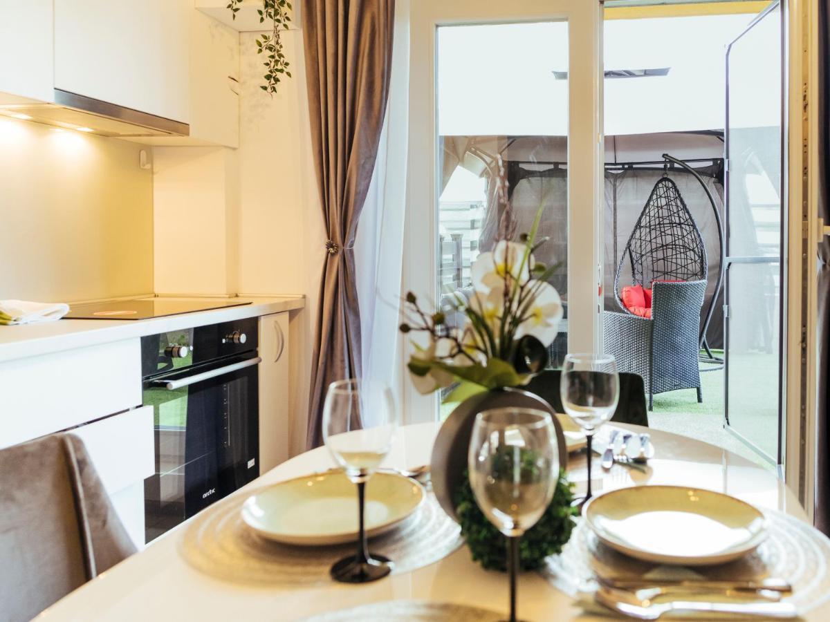 Cozy Special Pallady Apartament With Garden & Courtyard Bucarest Esterno foto