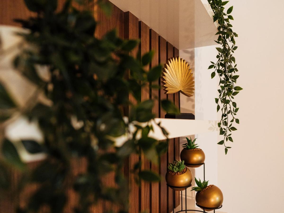 Cozy Special Pallady Apartament With Garden & Courtyard Bucarest Esterno foto