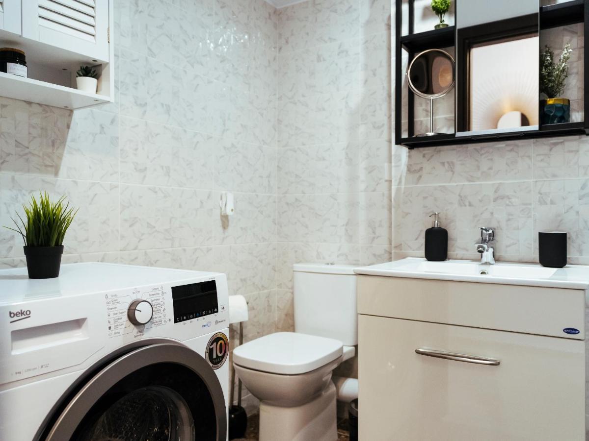 Cozy Special Pallady Apartament With Garden & Courtyard Bucarest Esterno foto