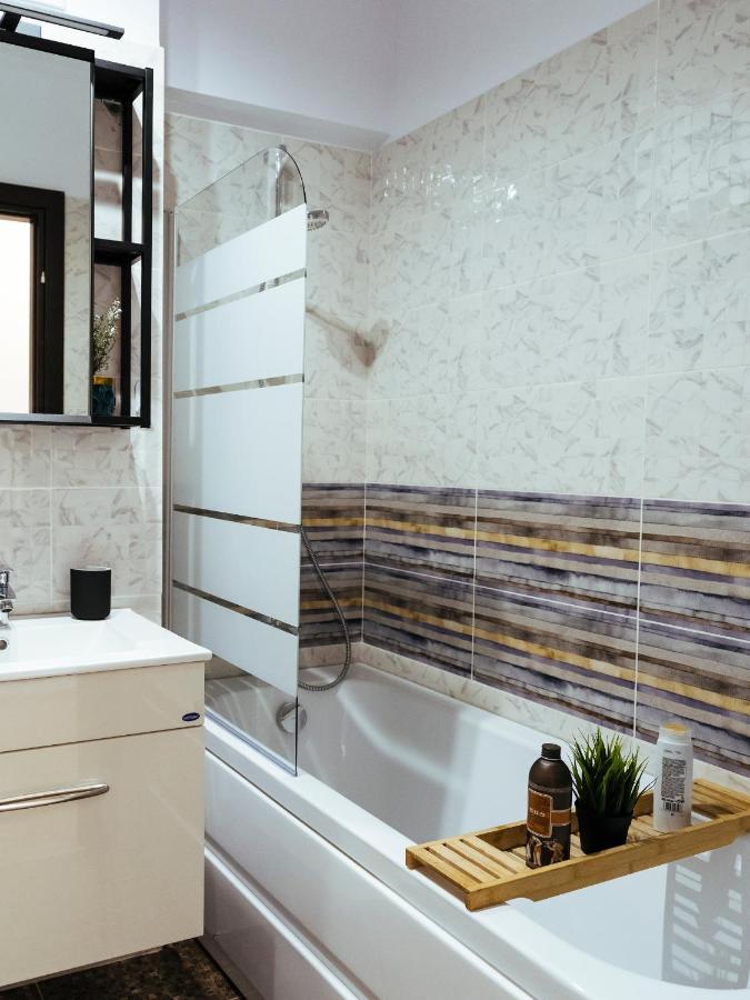 Cozy Special Pallady Apartament With Garden & Courtyard Bucarest Esterno foto