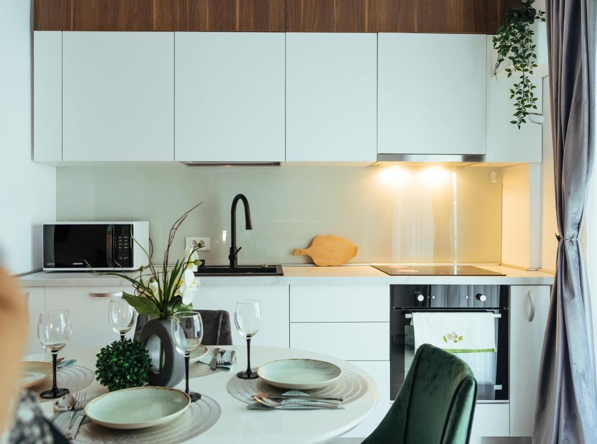 Cozy Special Pallady Apartament With Garden & Courtyard Bucarest Esterno foto