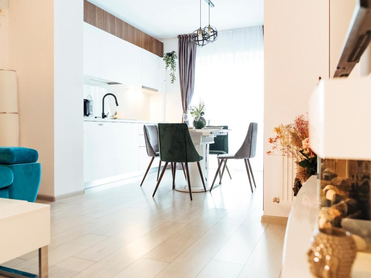 Cozy Special Pallady Apartament With Garden & Courtyard Bucarest Esterno foto