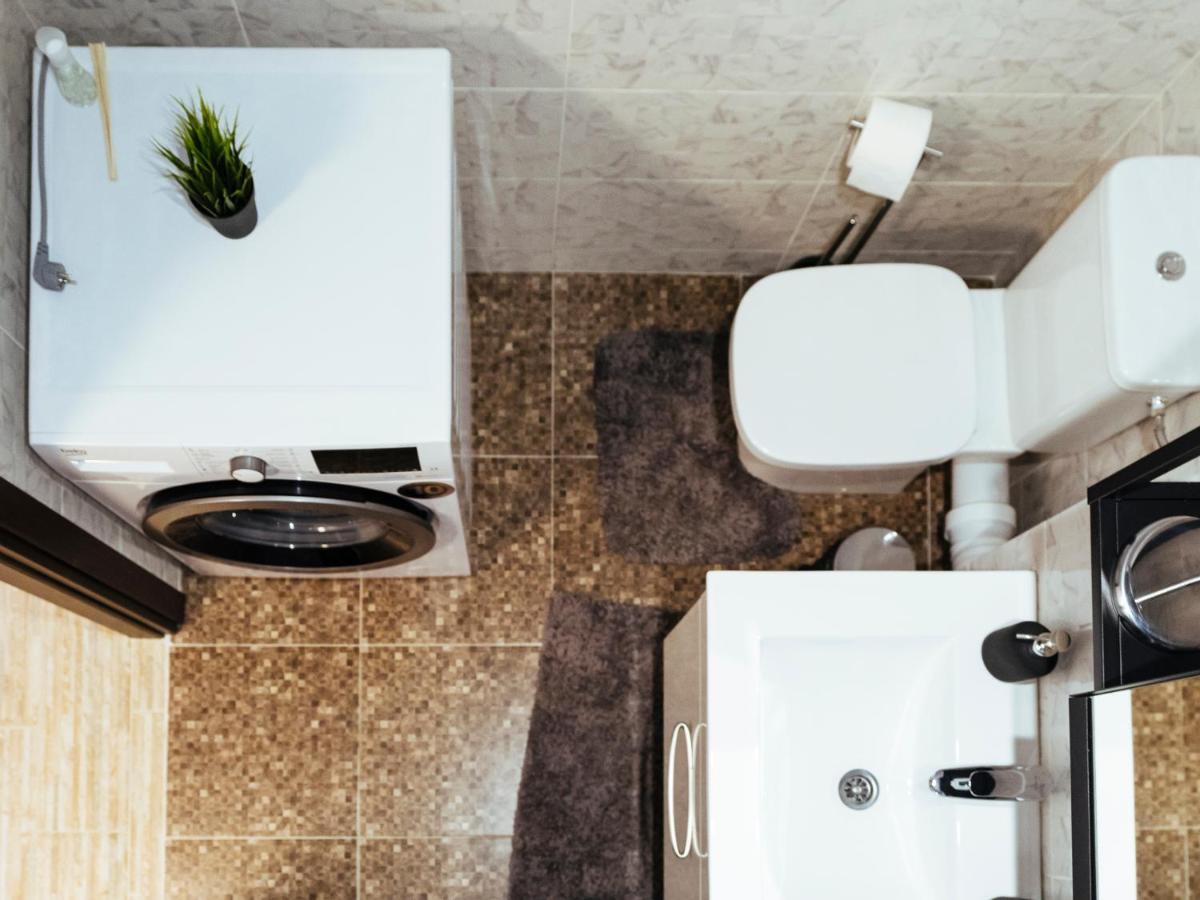 Cozy Special Pallady Apartament With Garden & Courtyard Bucarest Esterno foto