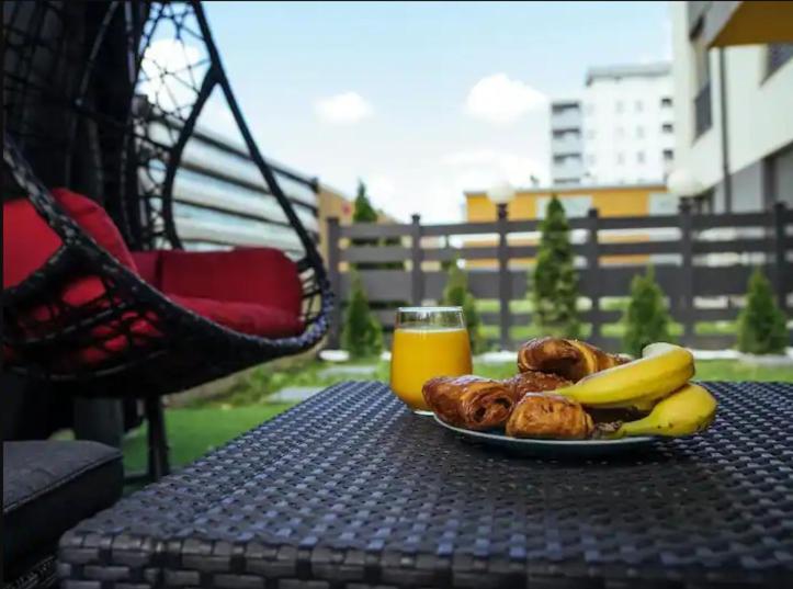 Cozy Special Pallady Apartament With Garden & Courtyard Bucarest Esterno foto